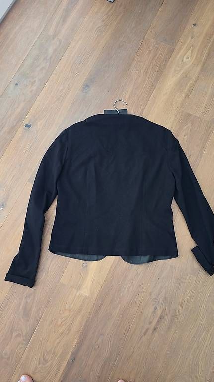 Giacche: schwarzer blazer damen, leder stoff von leonardo – Usato da Zuzwil SG venduto da motomania076 1