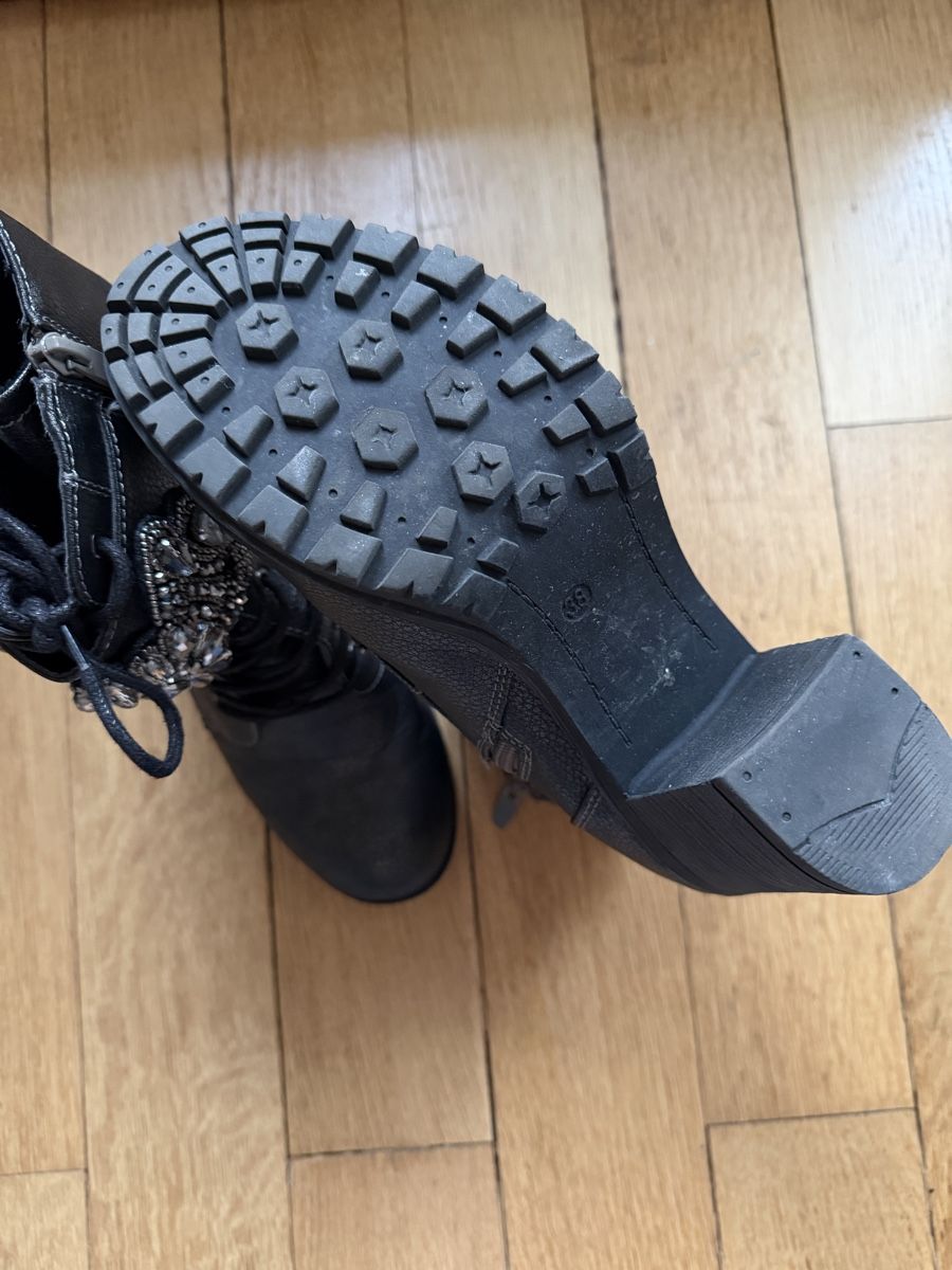 Scarpe da donna: Schicke Stiefeletten, schwarz, Grösse 38 – Usato da Chur venduto da auroraley 2
