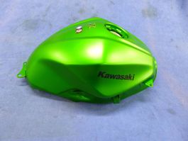 Kawasaki Z300 / 2016 Benzintank