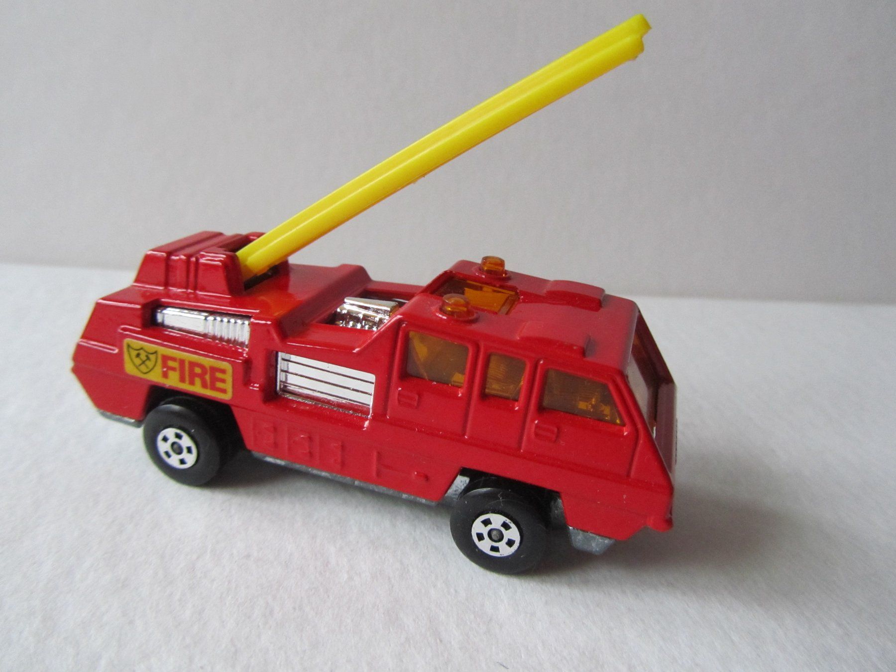 Matchbox Modellini d'auto: Blaze Buster, Matchbox Superfast, Nr. 22C, unbespielt – Nuovo (secondo la descrizione) da Weiningen ZH venduto da dietsch57 2
