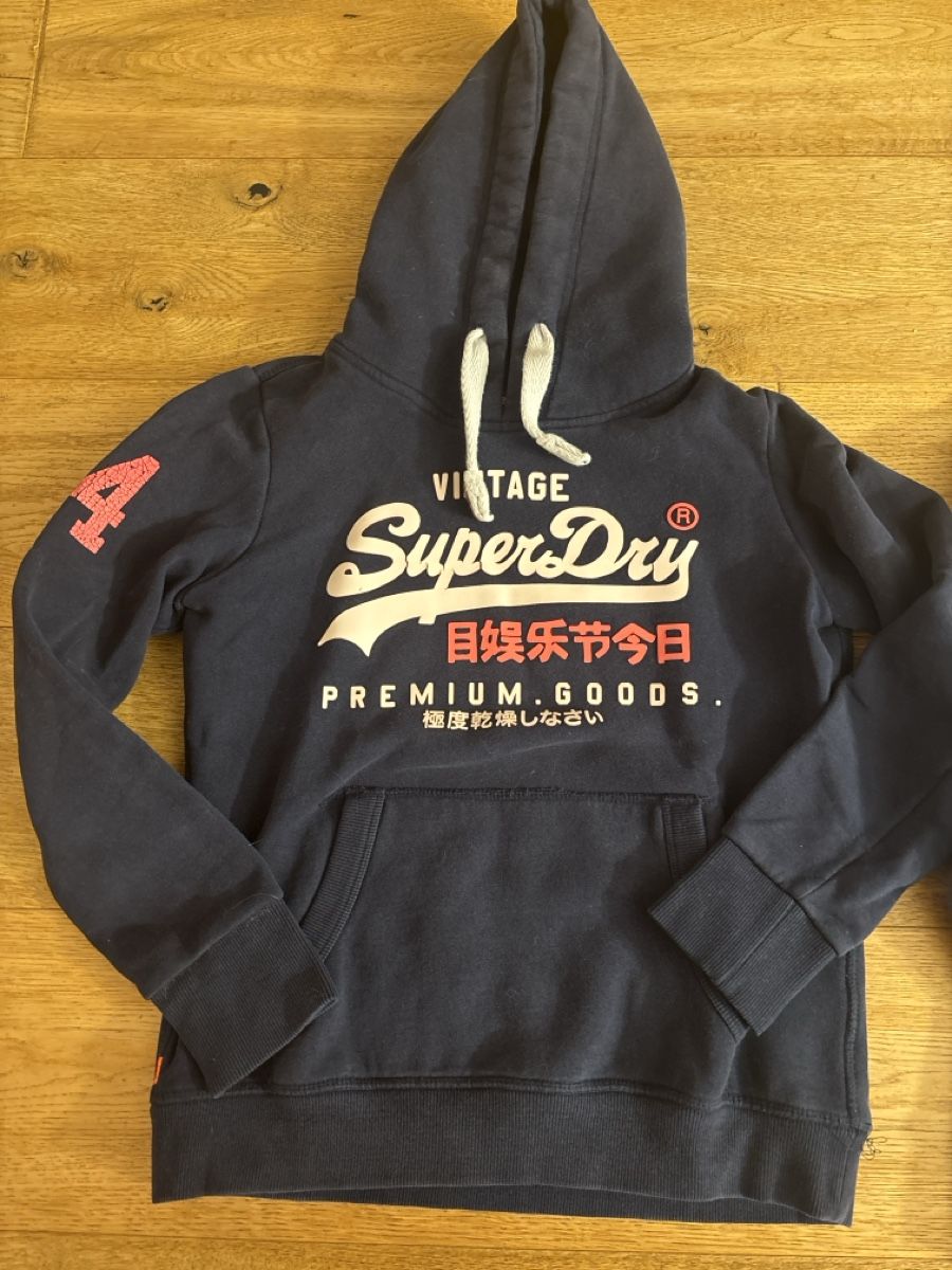 Superdry Maglioni & Felpe: Set 2 Damen Superdry Hoodie, Gr. M – Usato da Wilen b. Wil venduto da b-mountain 1