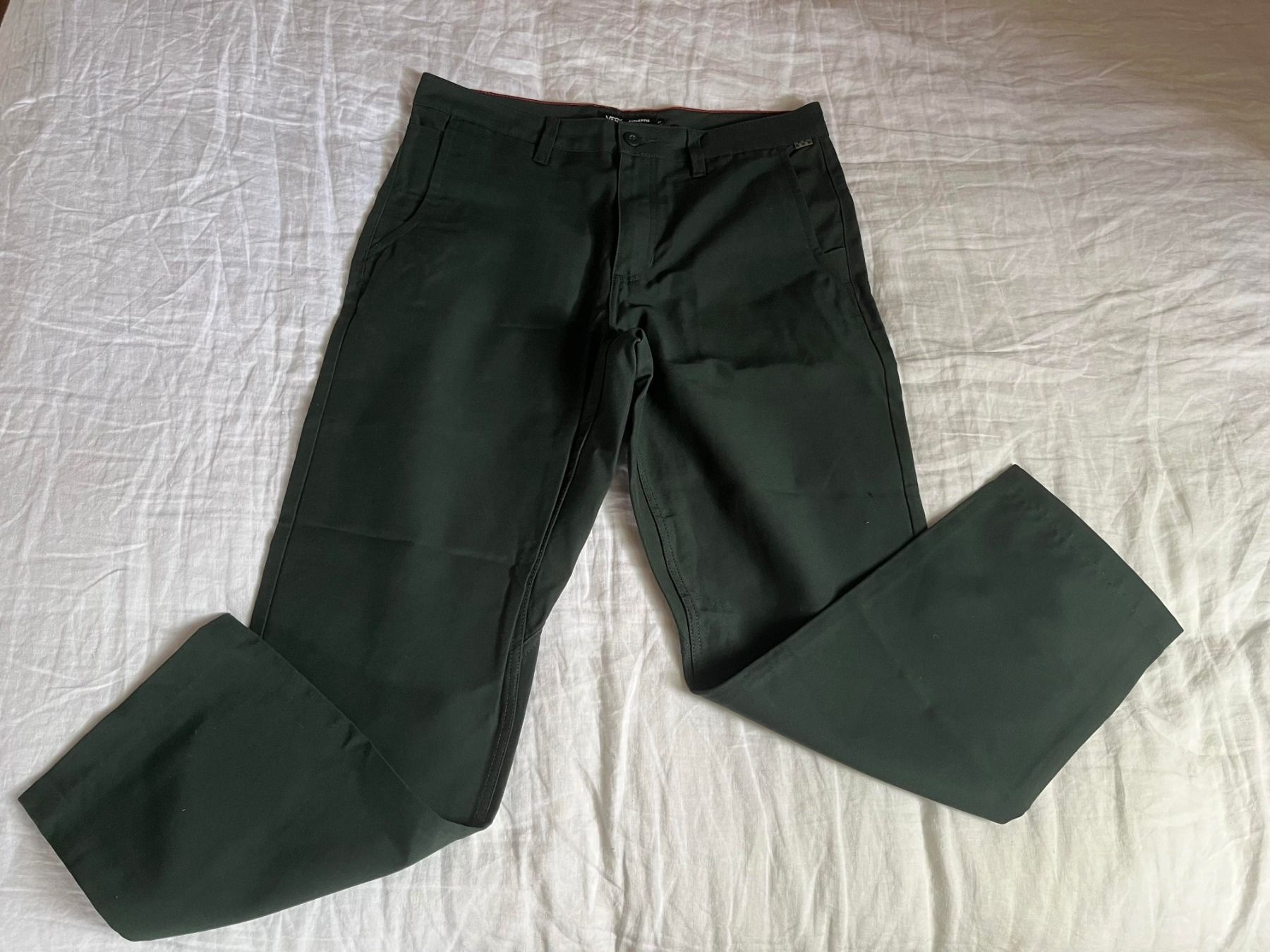 Vans Hosen: Wie neue Vans Authentic Chinohose Gr. 34 – Gebraucht aus Effretikon von ChrisLamberger 1
