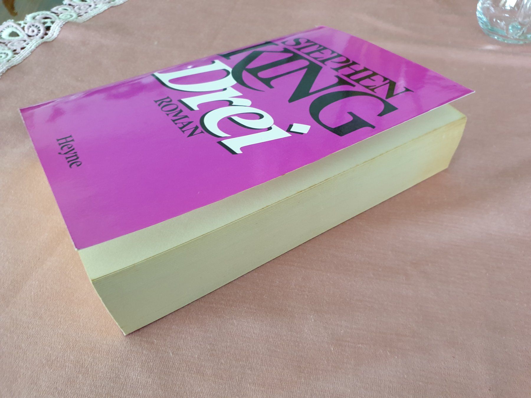 Bücher: Stephen King: drei - Erstausgabe – Gebraucht aus Tuggen von Mviola2 3