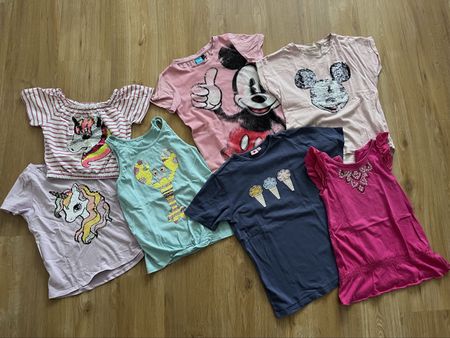 Mädchen T-Shirts 7 Stück (Grösse 116-128)