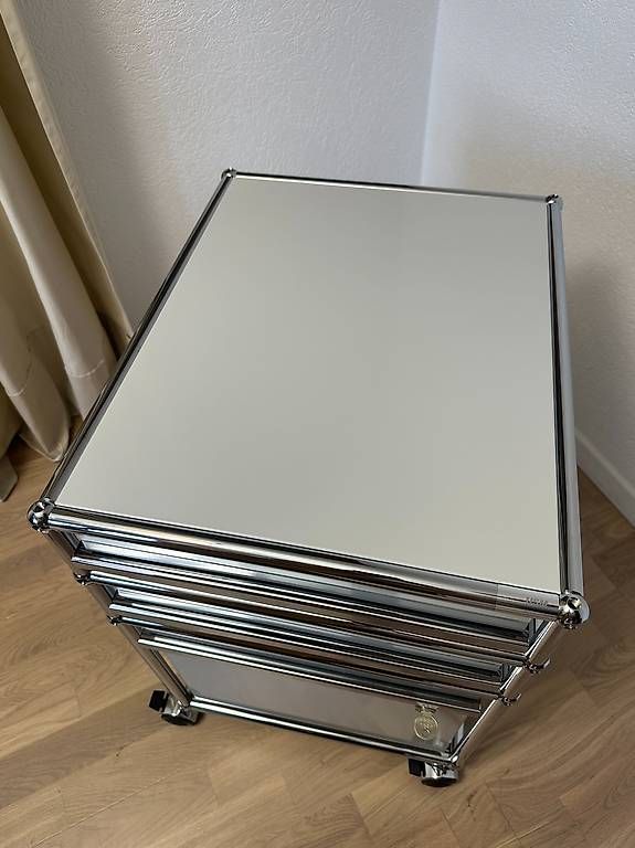 USM Banconi: Caisson USM Haller en Gris Clair // Ref. AY0428 – Usato da Ravoire venduto da ARKY_s 3