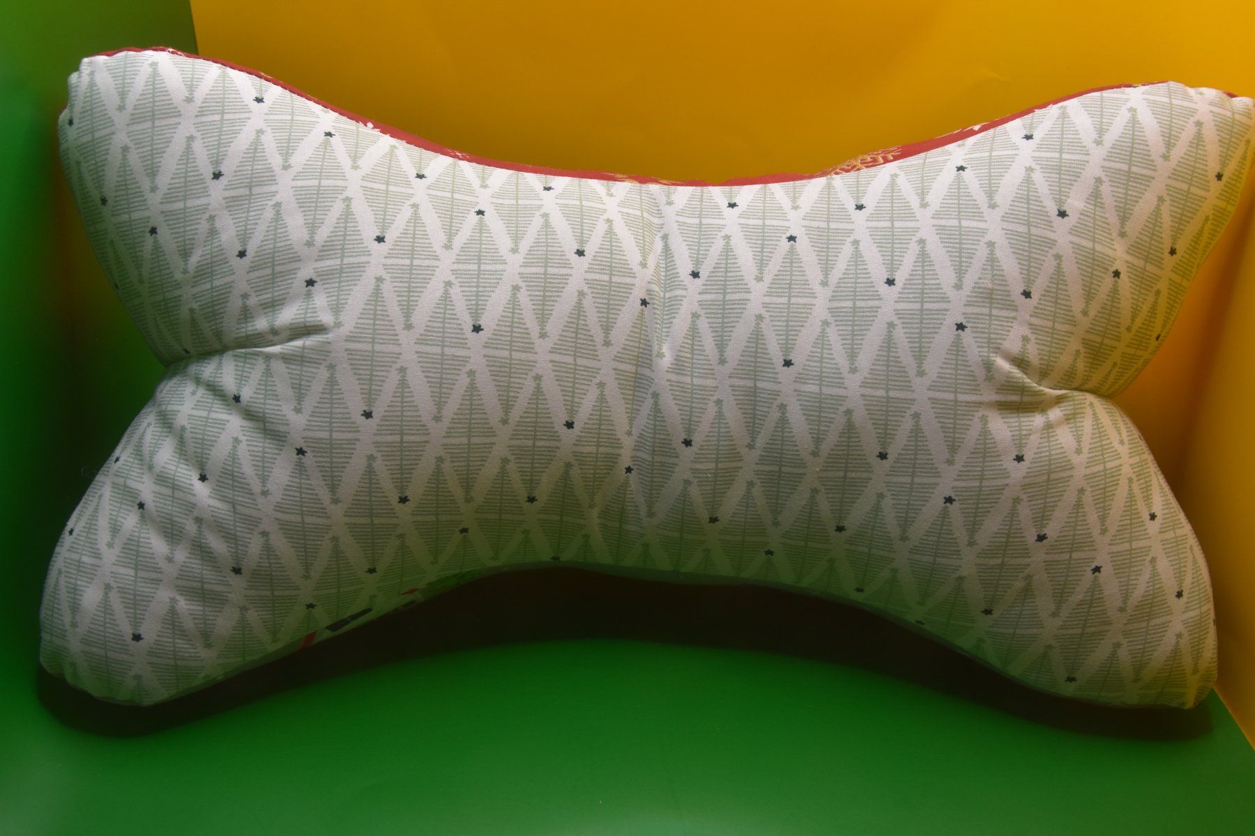 Cuscini: Lese- und Nackenknochen 3 Weihnachtsmotive – Nuovo e nell'imballaggio originale da St. Gallen venduto da Elmarotto 2