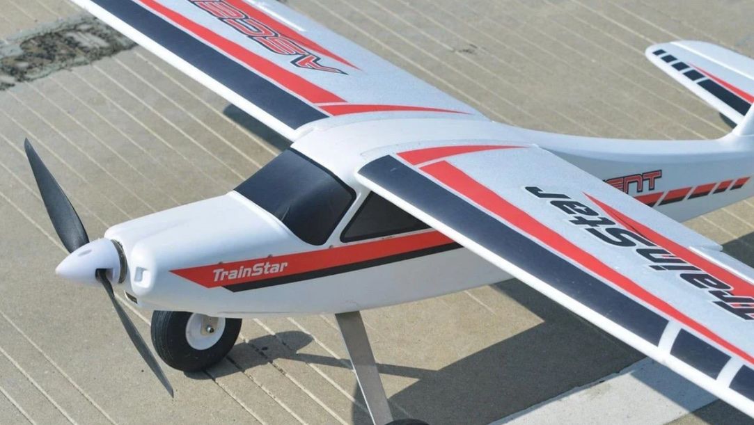 Modellismo RC: TrainStar Ascent, Spannweite 1400mm, RTF-Set mit Gyro – Usato da Hünenberg venduto da feldmann02