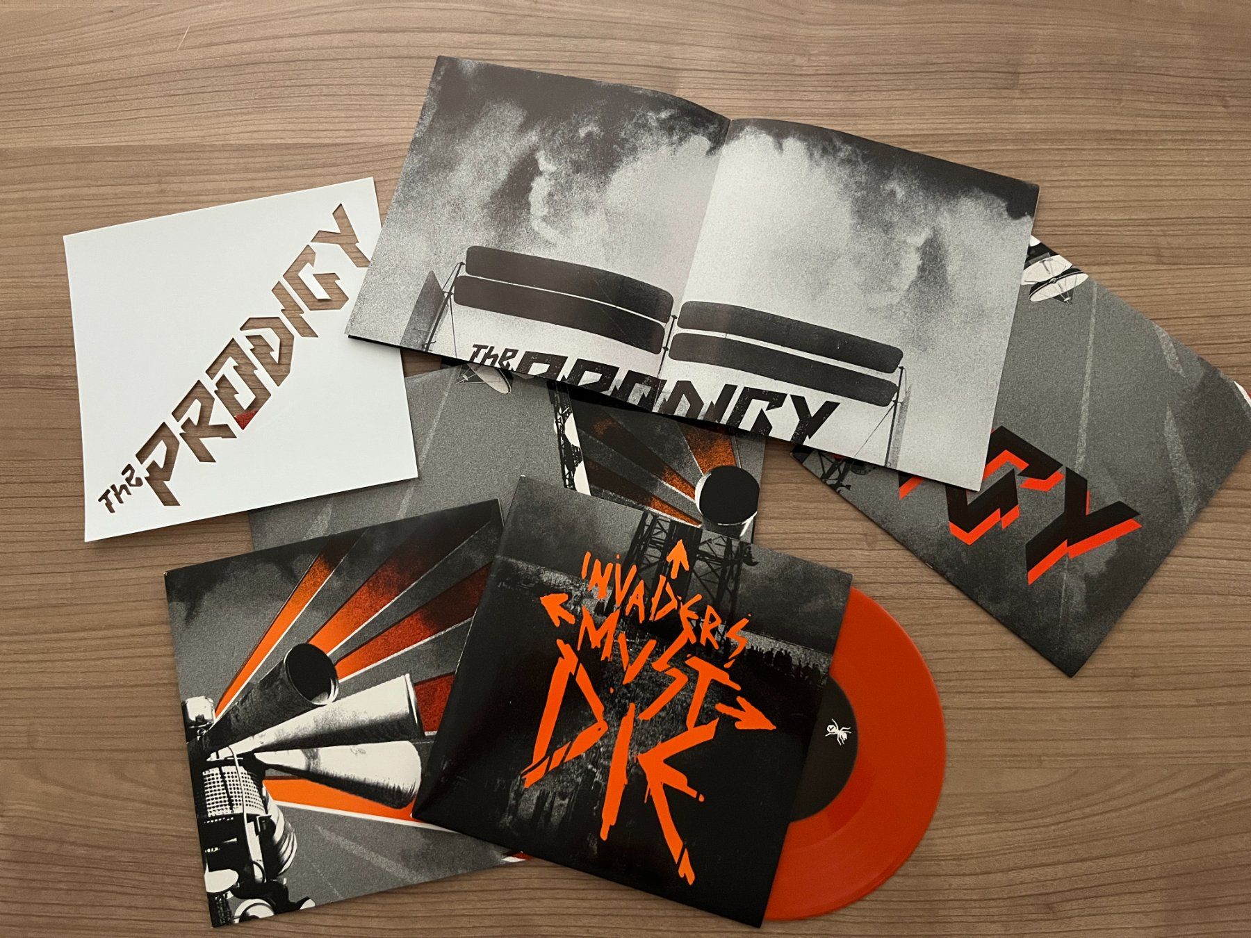 Schallplatten: Prodigy Box Vinyls "Invaders must die" – Gebraucht aus Belp von firestarter1979 1