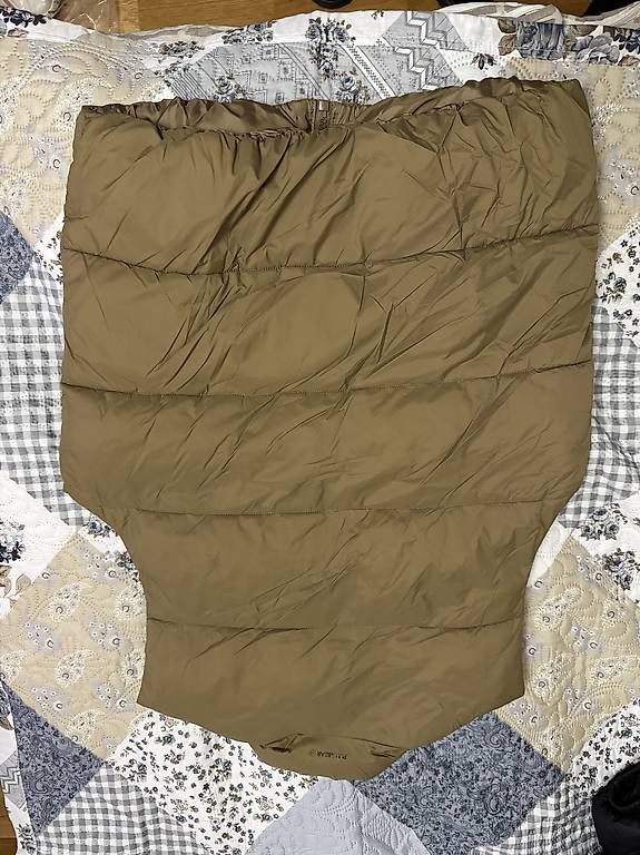 Gilet & Giacche: Doudoune sans manches Pull&Bear - M – Usato da Nyon venduto da lio_5n8l 1