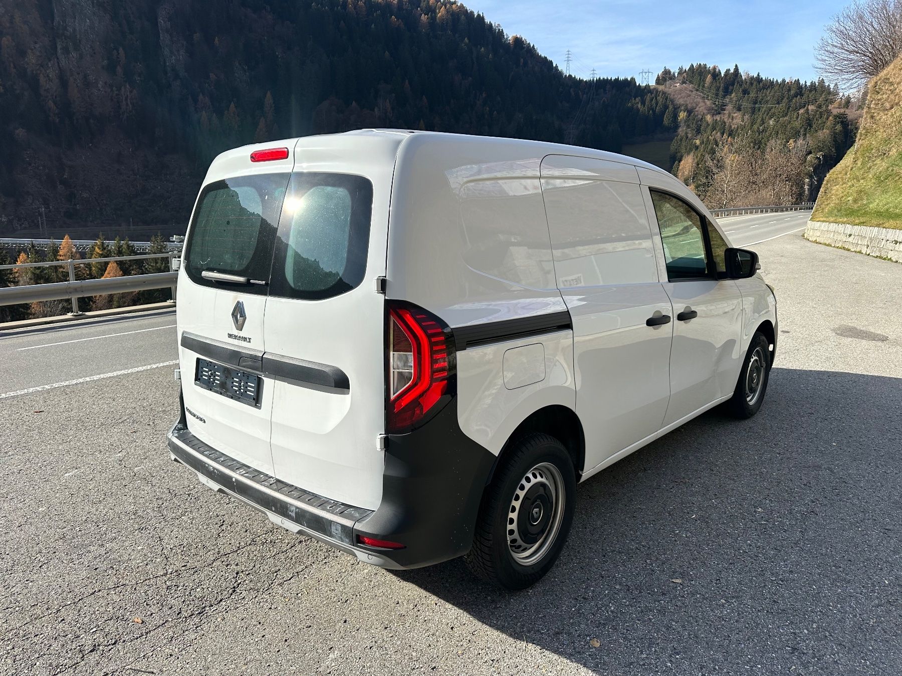 Renault Veicoli commerciali: Renault kangoo – Usato da Lugano venduto da Cbr840328 2
