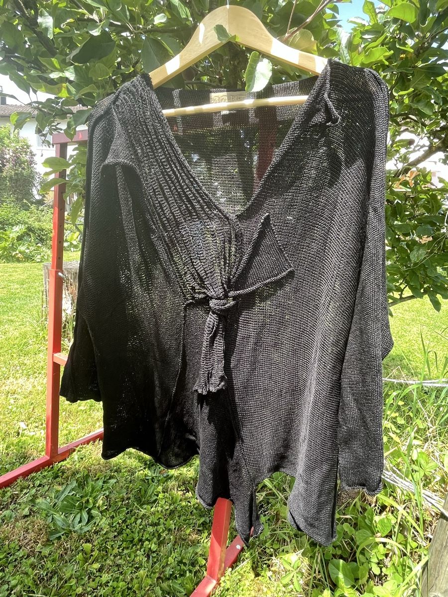 Pullover & Sweatshirts: ZUZA BART Leinen Pulli Pullover schwarz  – Gebraucht aus Heerbrugg von sputnik09 3