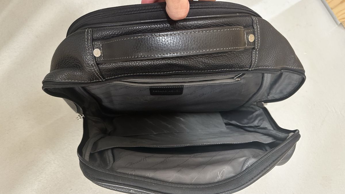 Zaini: Gerard Henon Lederrucksack – Usato da Brüttisellen venduto da St.Zach 2