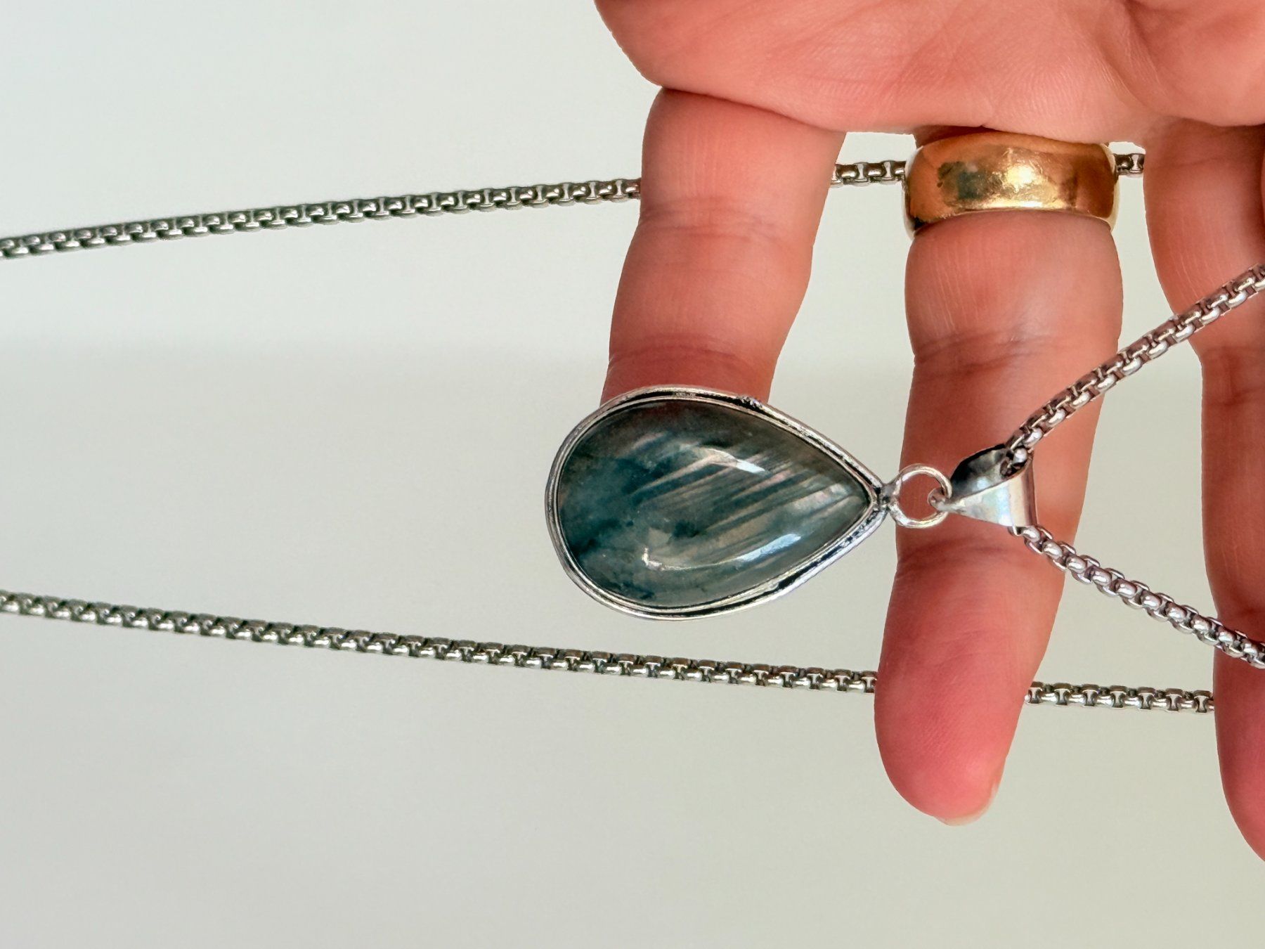 Colliers: Labradorite necklace – Neuf avec emballage d'origine à Genève par AGBERG 4