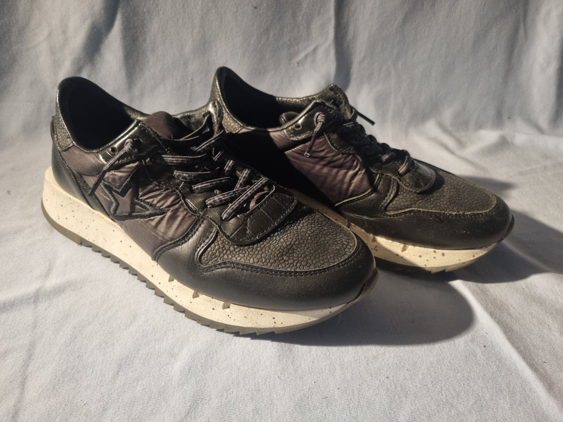 Scarpe da donna: Cetti Sneaker, Grösse 38, selten getragen – Usato da Willisau venduto da Hilbrand-Handel