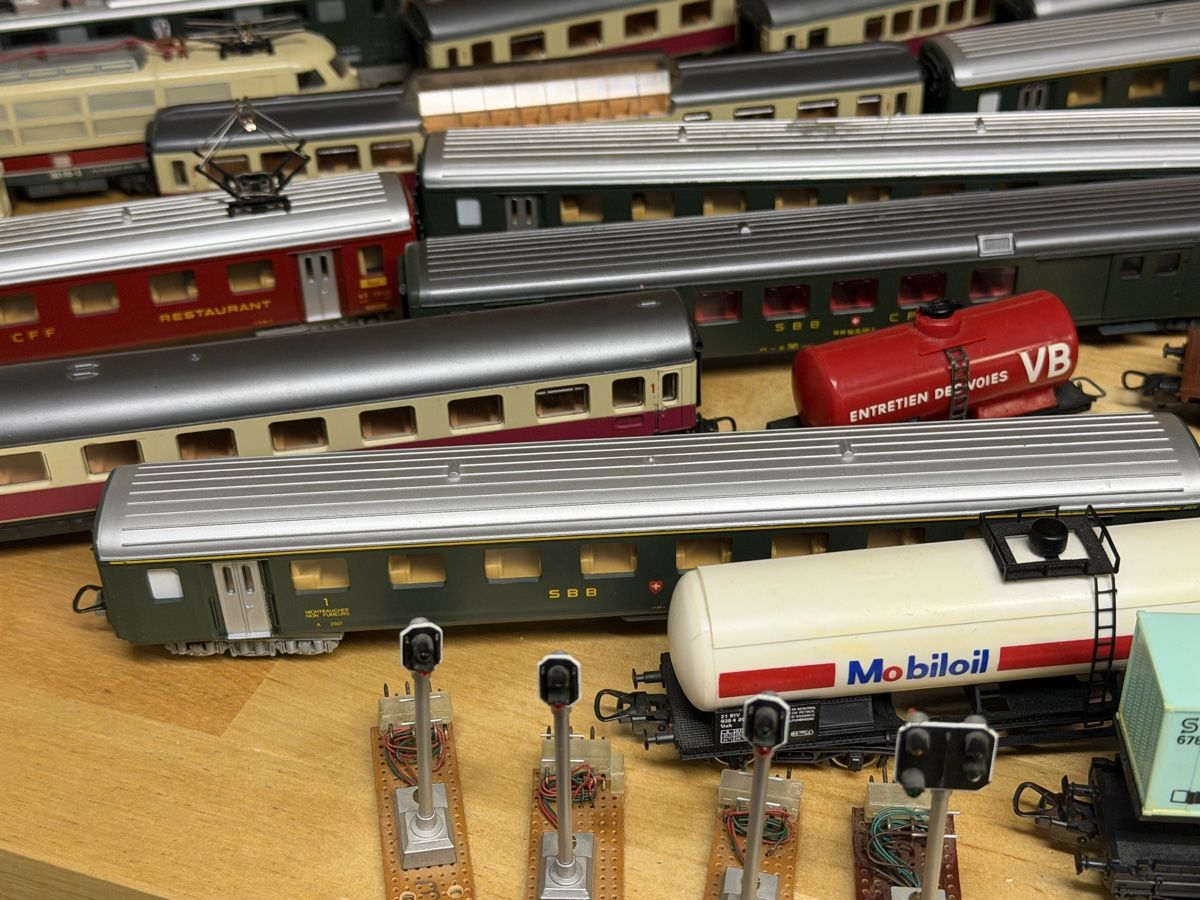 Lima Modelleisenbahnen: Lima Trains Locomotive Lot  – Gebraucht aus bassecourt von LiN2004 2