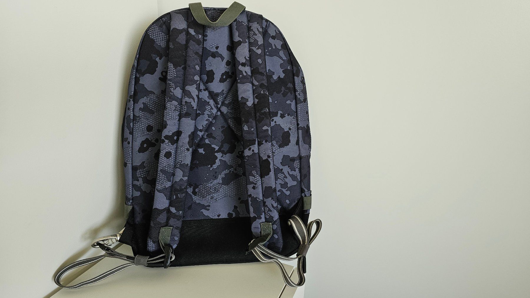 Pacsafe Sacs à dos: pacsafe Rucksack 20l – D'occasion à Uitikon Waldegg par Haydee12 2