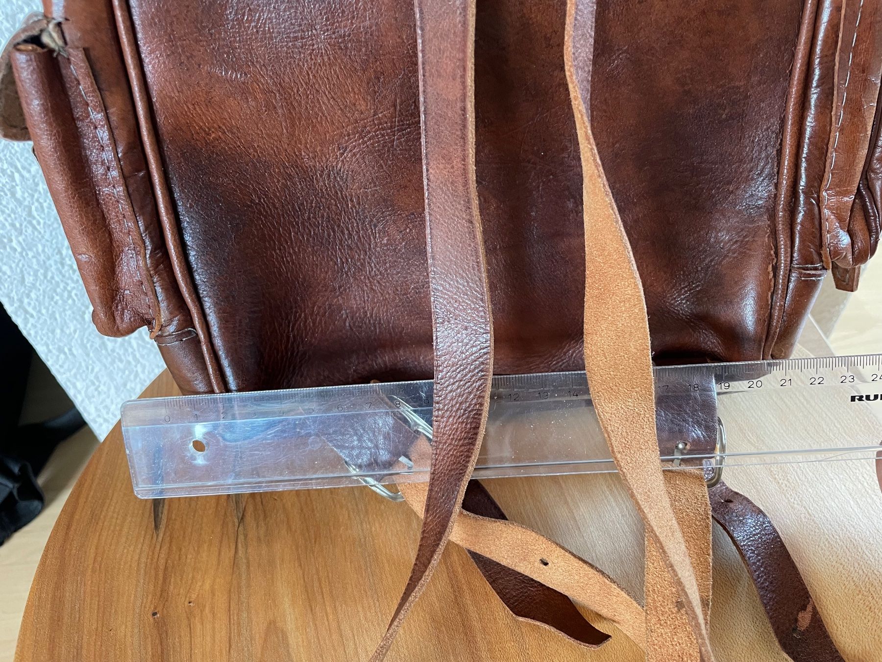 Zaini: Toller Rucksack aus Leder mit Textil eingearbeitet – Usato da Köniz venduto da kupu-kupu 6