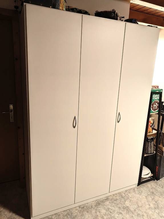 Armadi: Kleiderschrank - Weiss – Usato da Zizers venduto da Andry00 4