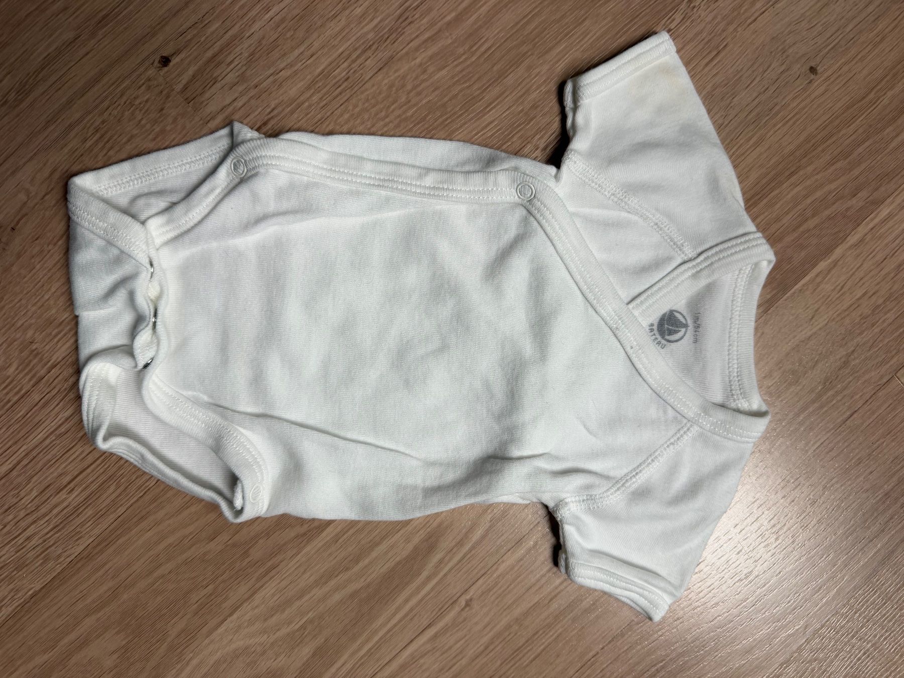 Petit Bateau Lotti di vestiti: Body bébé Petit Bateau 54cm – Usato da Le Landeron venduto da eco_qjg6 2