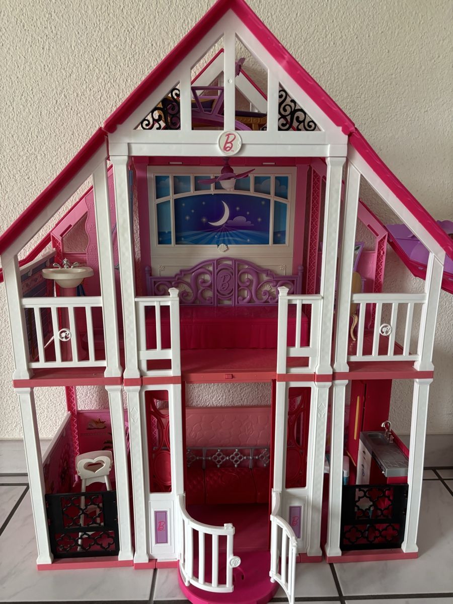 Barbie Case e mobili per bambole: Barbie Haus gross – Usato da Ebikon venduto da Regipe 4