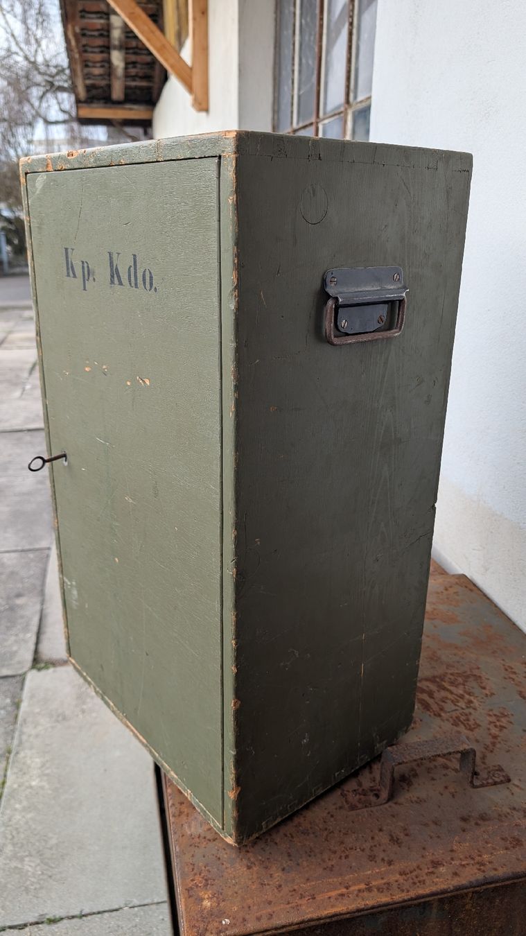 Armadi: Original Schweizer Armee - Rarität Kp. Kdo. – Usato da Evilard venduto da Kody0 1