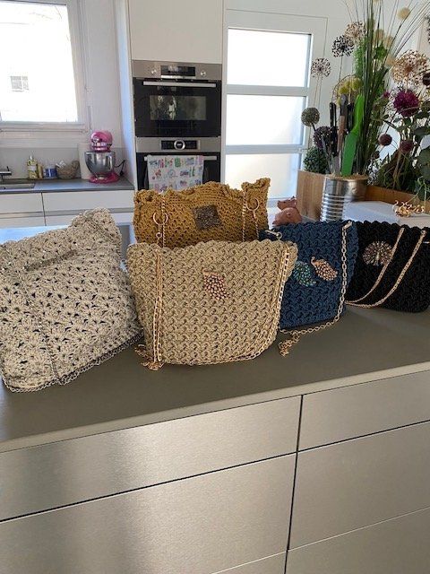 Borse da donna: NEUE exklusive ecru-farbene Crochet Handtasche – Usato da Wiesendangen venduto da EnricaL 3