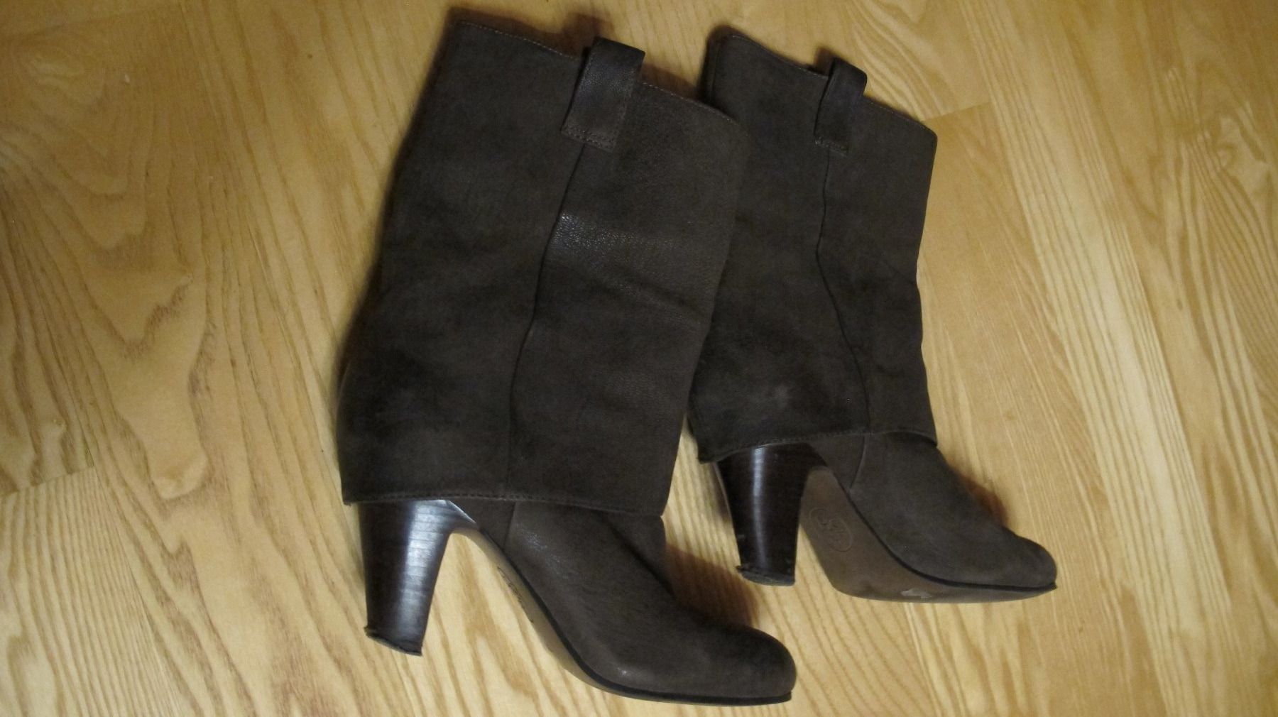 Ash Scarpe da donna: Ash Stiefel Grösse 38, fast wie neu – Usato da Männedorf venduto da tigel19 1