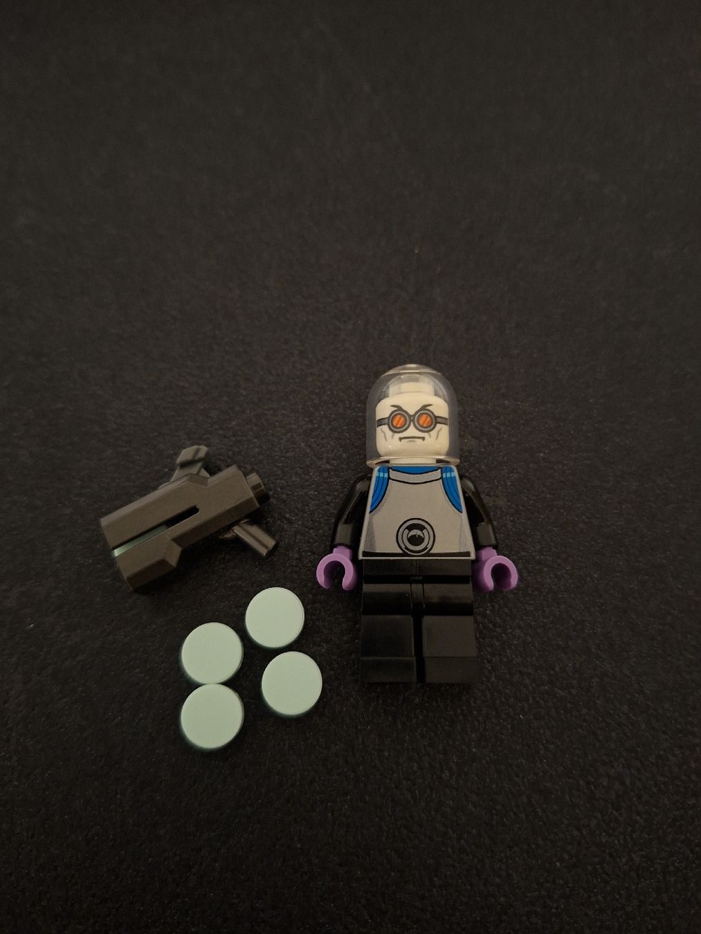 Lego Kit di costruzioni: Figurine Lego Mr. Freeze  – Nuovo (secondo la descrizione) da La Tour-de-Peilz venduto da sam_gq7z