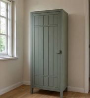 Massiver Kiefernholz-Schrank Landhausstil 