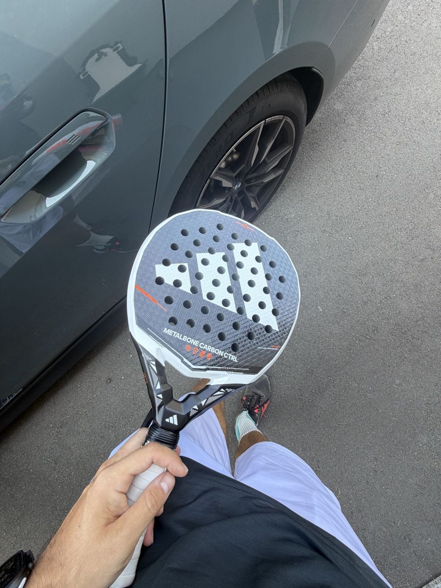 Racchette: Adidas Metalbone Carbon Ctrl 2026 – Usato da Uster venduto da Cappolous