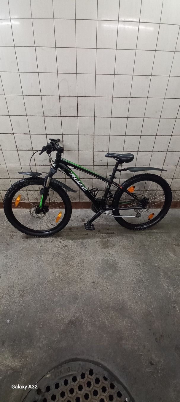 Specialized Vélos: Specialized hotrock 24 zoll – D'occasion à Zofingen par Robbymess