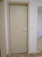 Zimmertür ohne Zarge in Beige gebrauchter Zustand