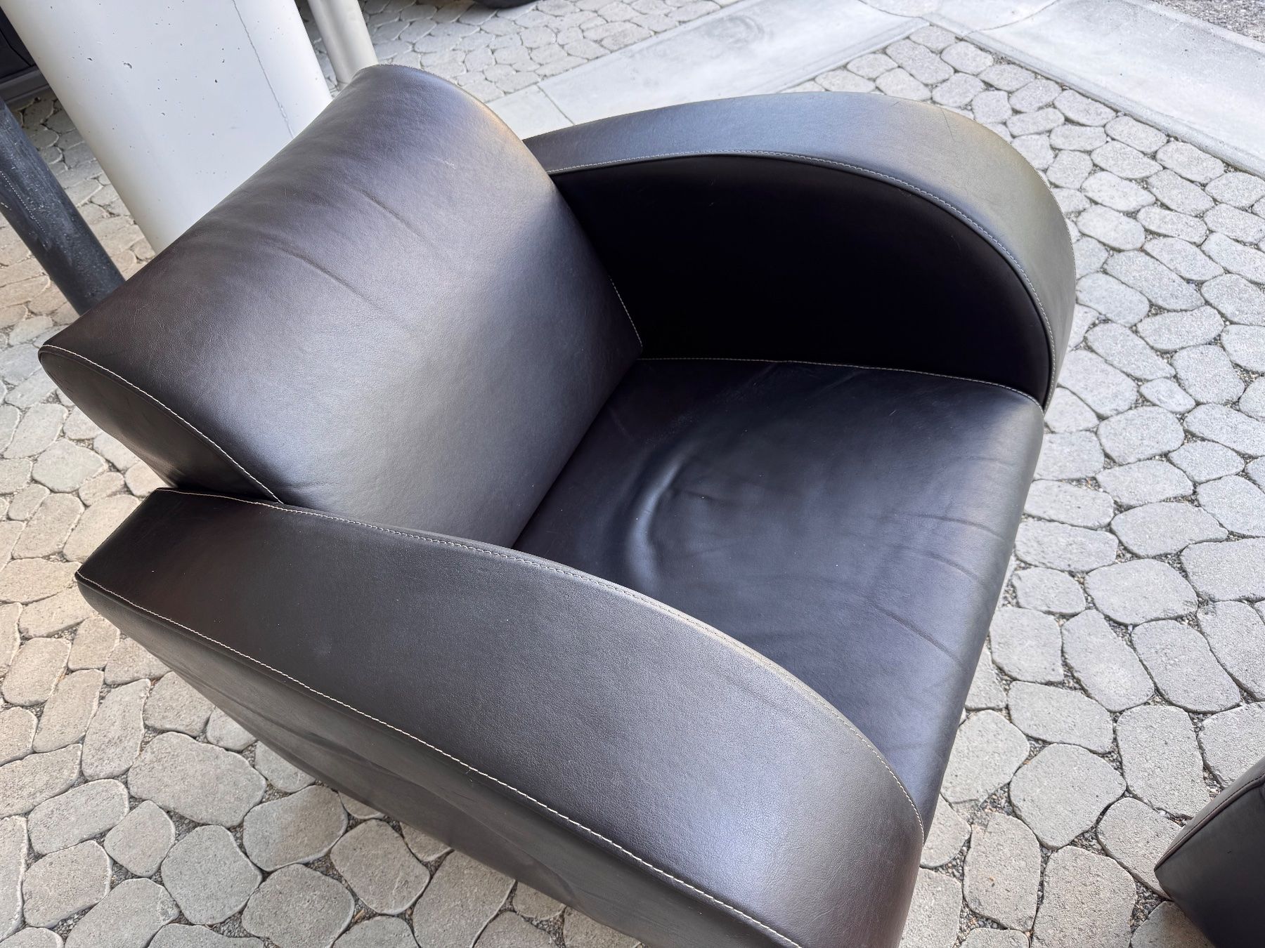 Sessel: Retro Leder Lounge Sessel mit Hocker – Gebraucht aus Horgen von Annabelle05 3