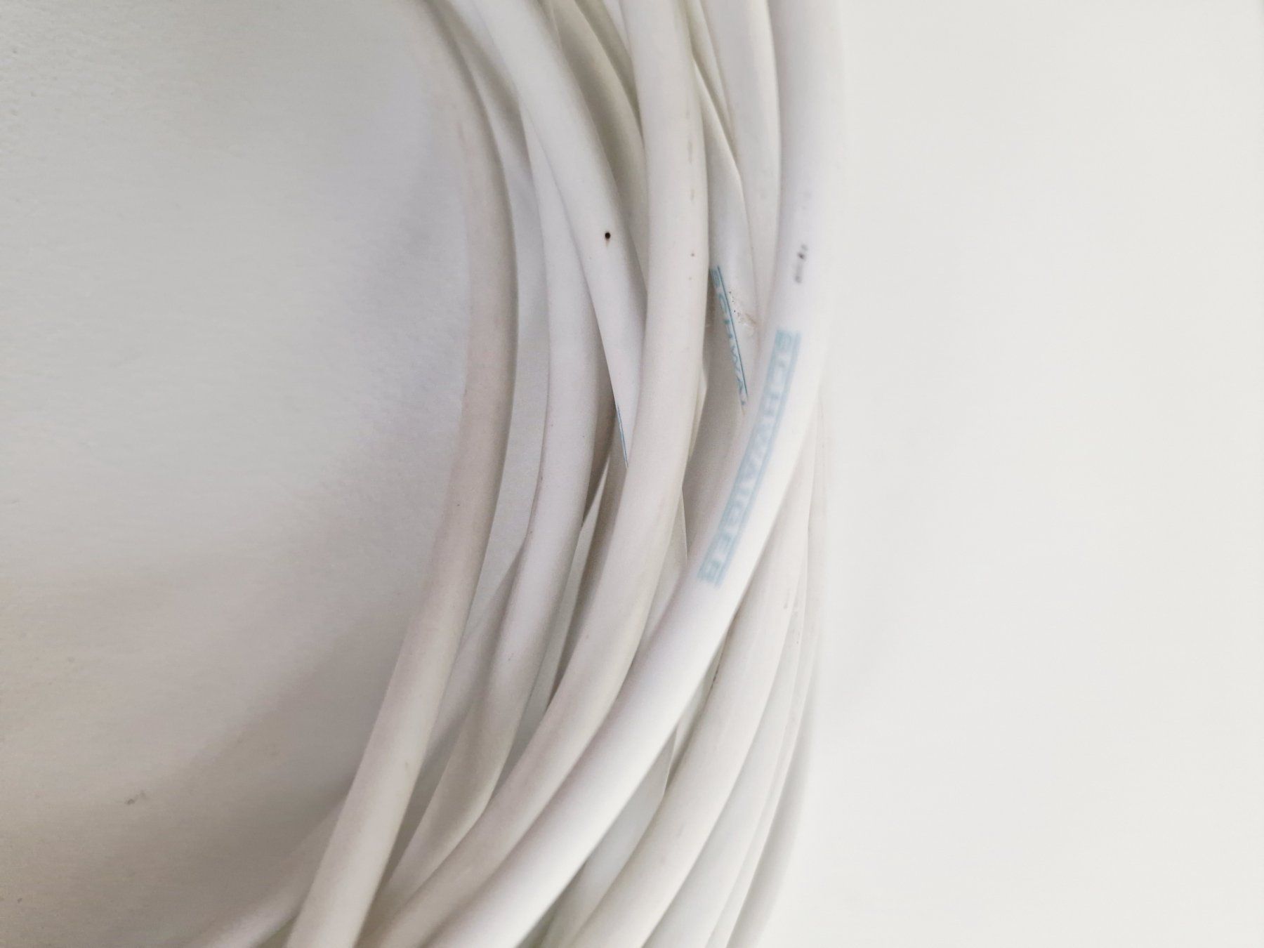 Kabel: Fernseher Antennen Kabel 10m Weiss – Gebraucht aus Hallau von CHACLA 1
