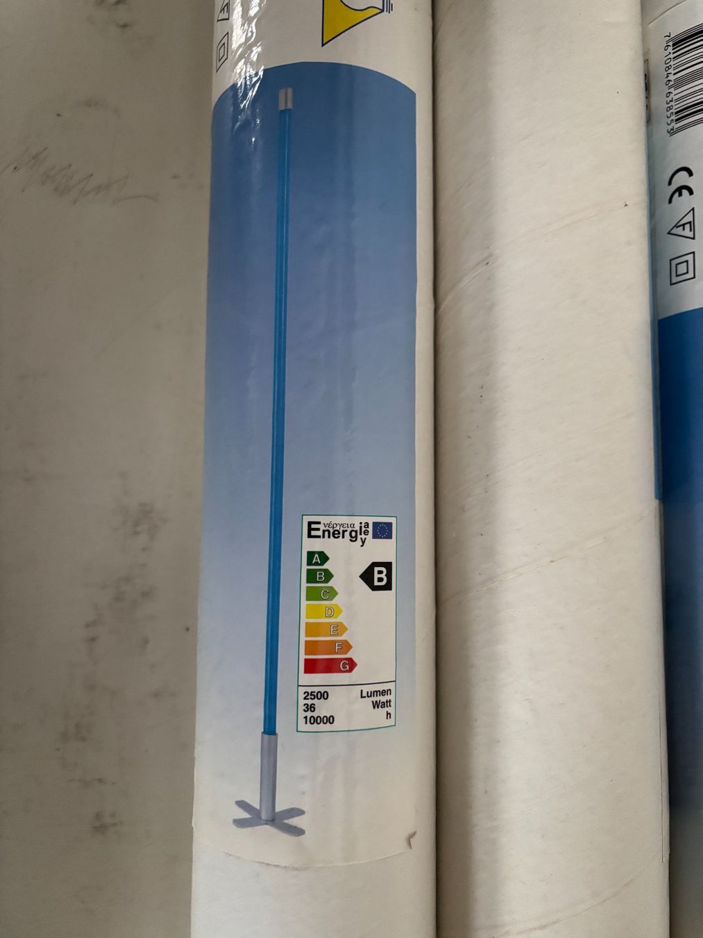 Lampes: Stehleuchte blau – D'occasion à Kriens par werbef