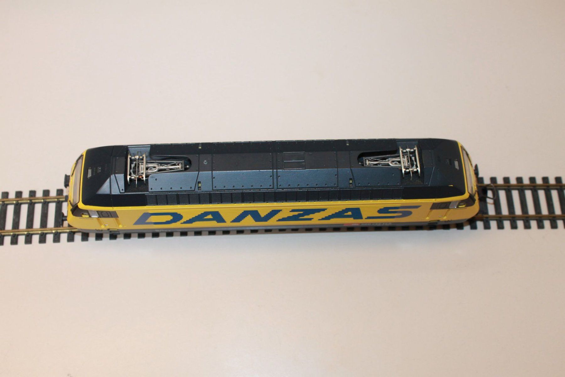 Roco Modellini di ferrovie: Roco Re 460 " Danzas " – Usato da Birmensdorf ZH venduto da Buhwil18 4