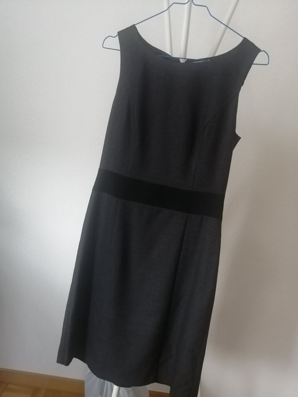 Kleider: Business Kleid – Neu und originalverpackt aus Horw von fio_952m 3