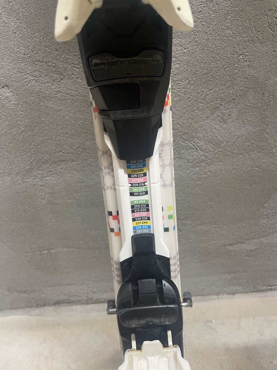 Sci: Skis enfant Dynamic 100cm – Usato da Lausanne 26 venduto da JONASJONASJONASJONAS 2