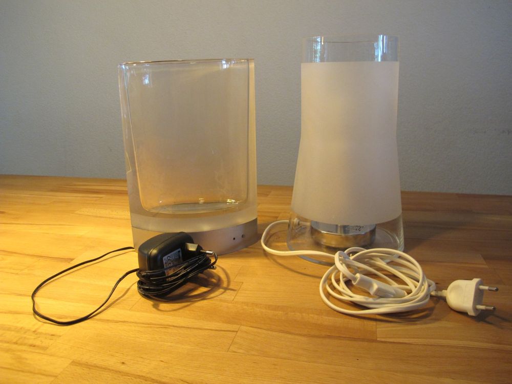 Zwei Lampen / Eine Lampe mit Akku und Farbwechsel! Kaufen auf Ricardo