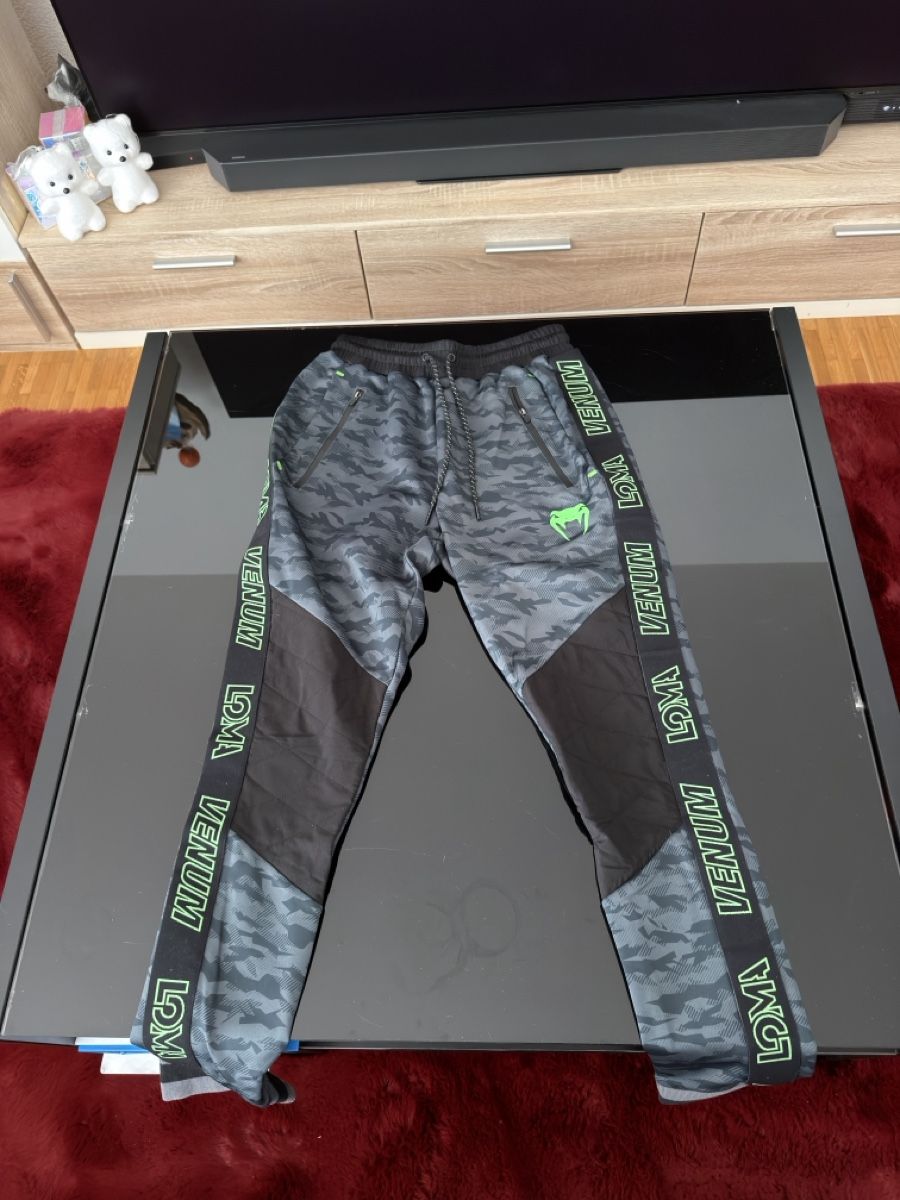 Pantaloni: Jogging Venom Loma – Usato da Villars sur glane venduto da Energon2010