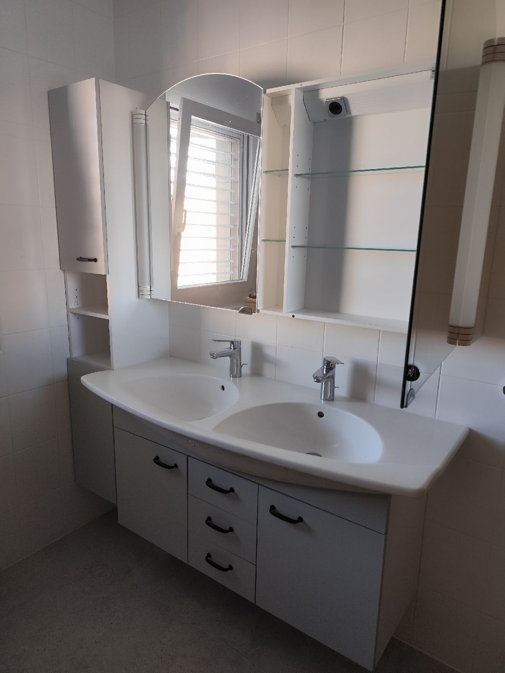 Armadietti a specchio: Badezimmer Möbel Ste – Usato da Rheinfelden venduto da Zyskus