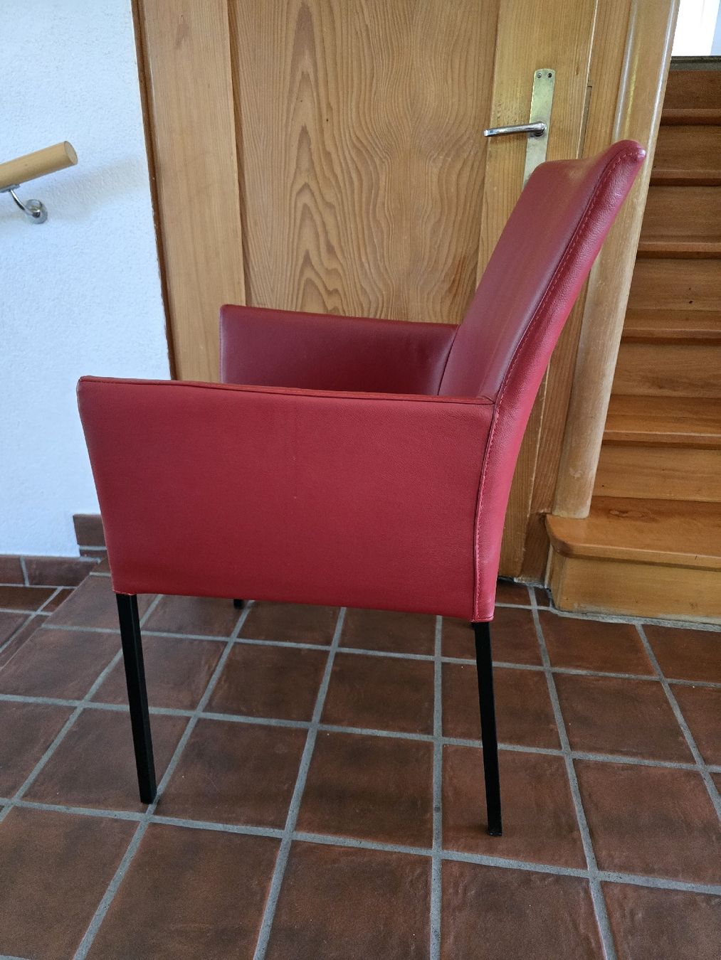 Stühle: Stuhl rot Leder 2 Stk – Gebraucht aus Würenlos von Lea.Maria.Hotz 1