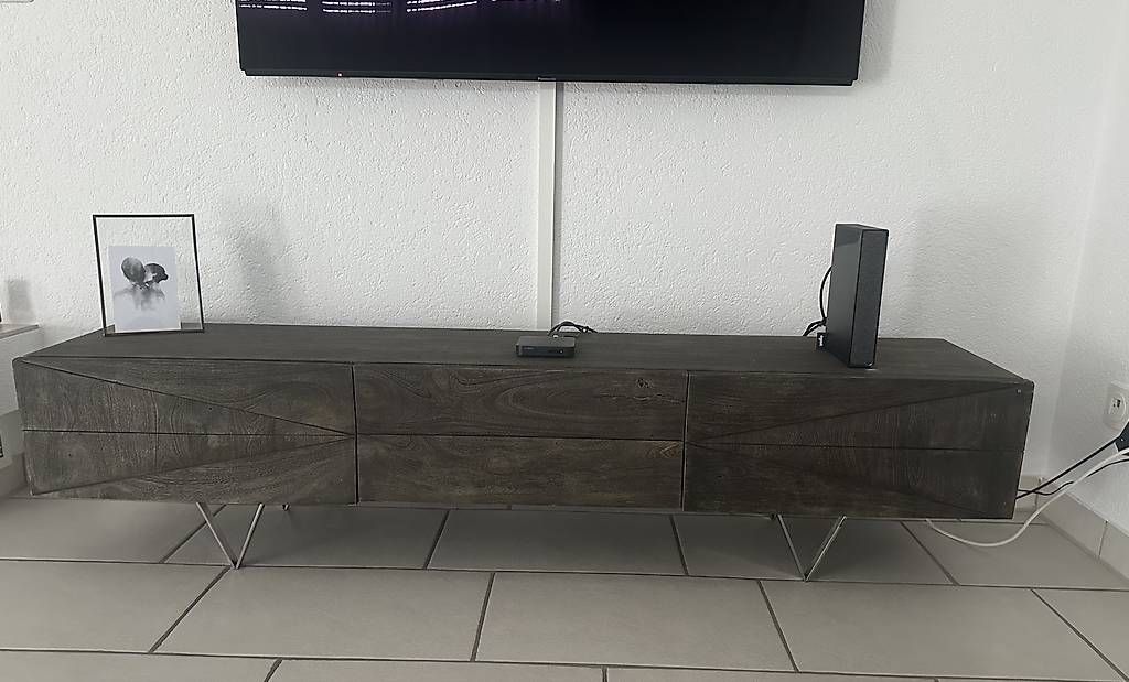 TV Möbel: Lowboard / TV Möbel – Gebraucht aus Würenlingen von iva_y2q7 2