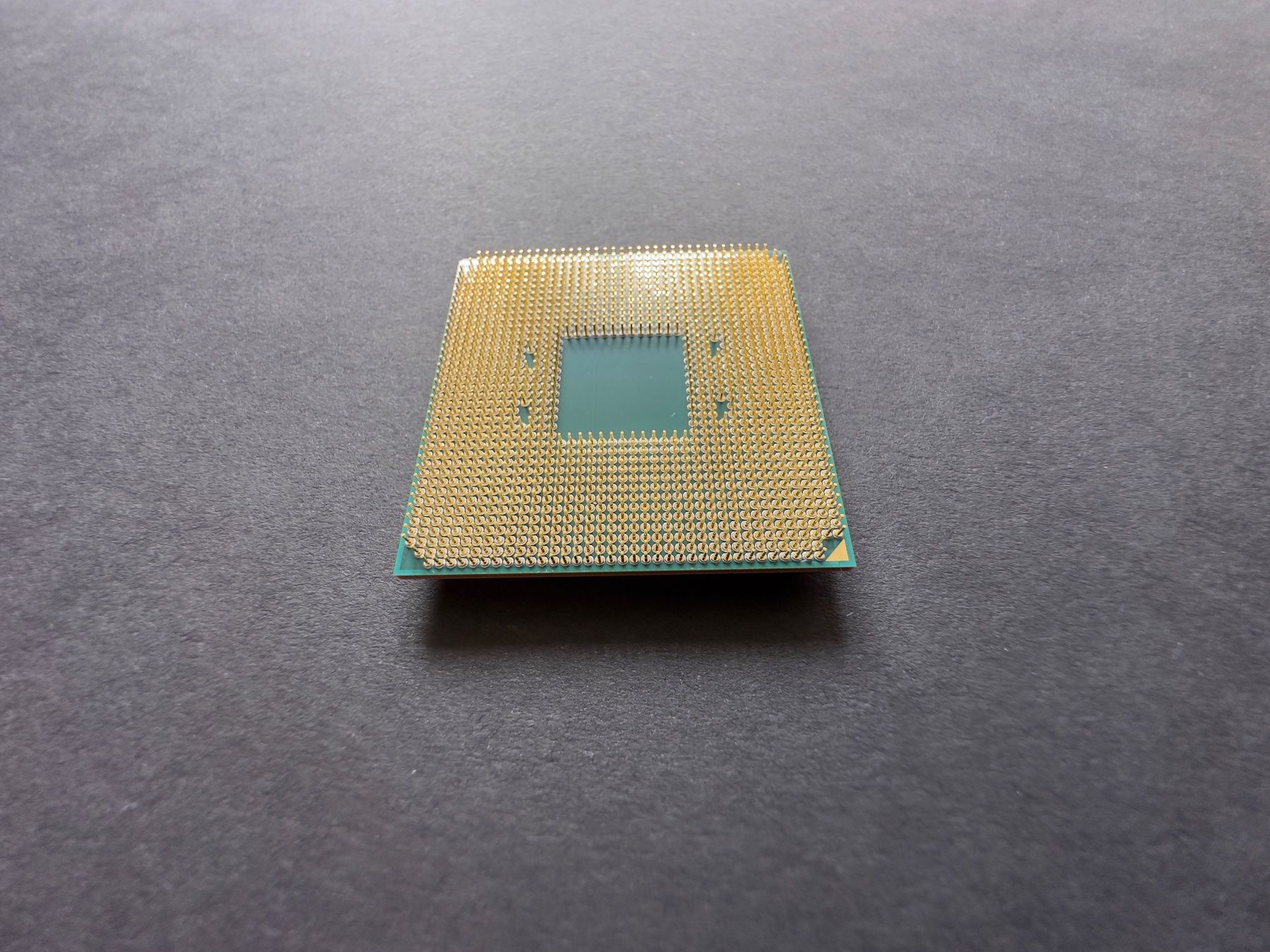 Amd PCs: AMD Ryzen 7 5700X CPU – D'occasion à Zürich par luc70 2