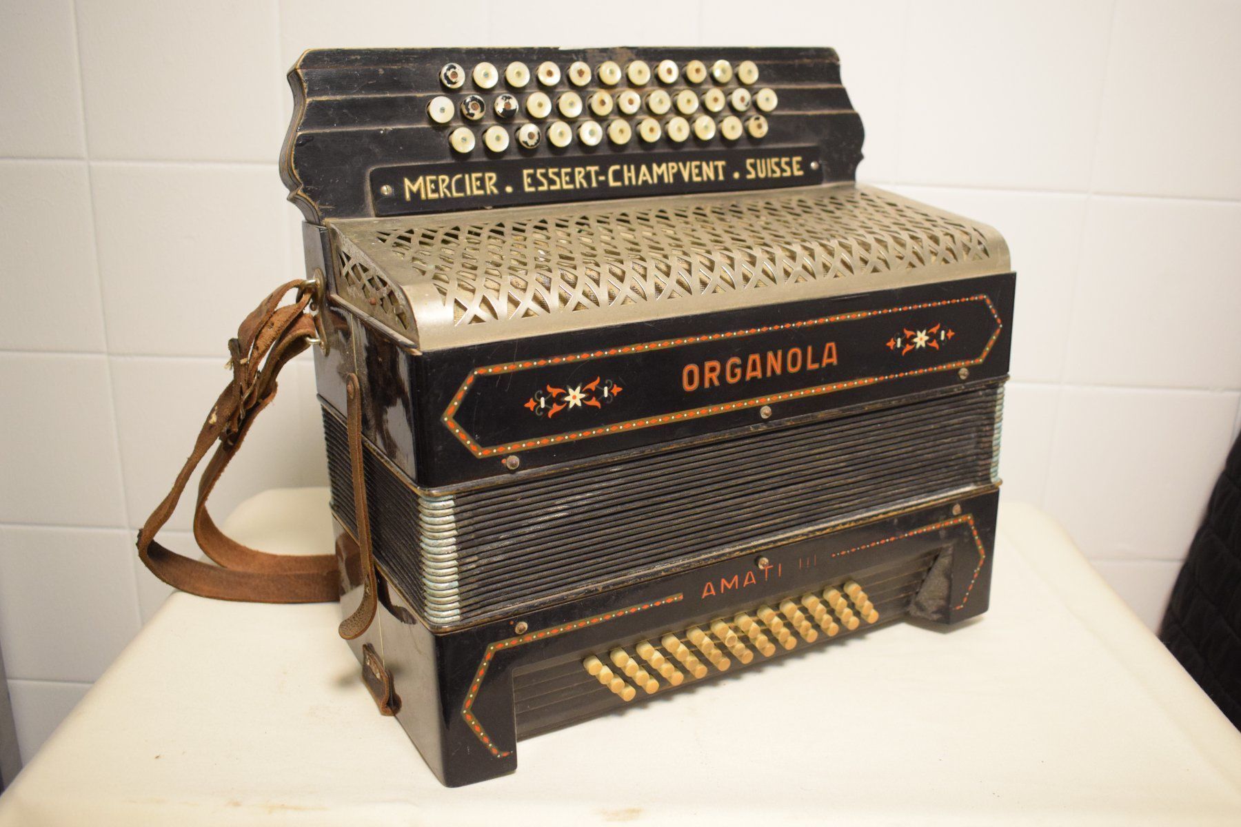 Strumenti musicali: Akkordeon Organola – Difettoso da Zürich venduto da Brockito 1
