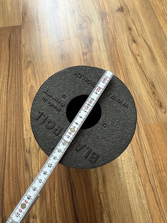 Blackroll Dispositivi per massaggi: BLACKROLL Faszienrolle  Schwarz – Usato da Zürich venduto da My_little_boutique 3