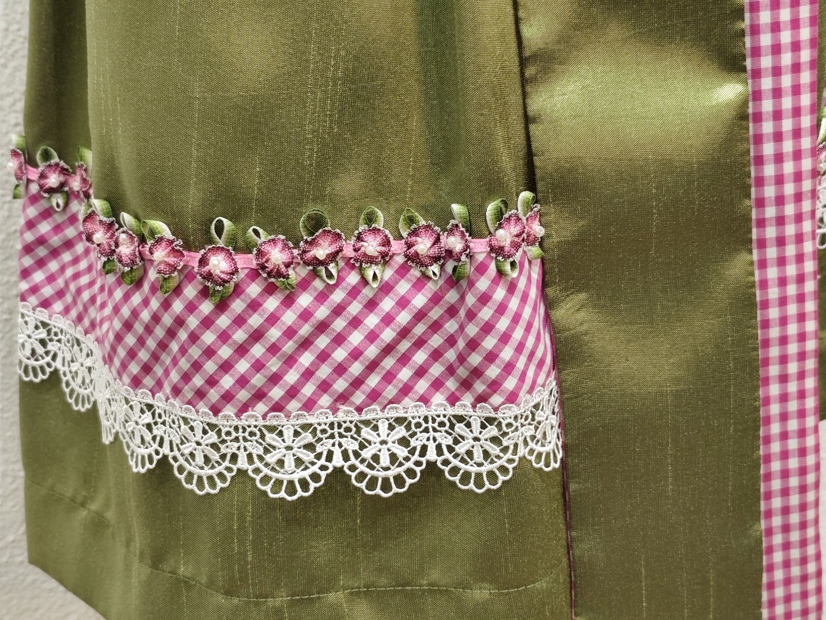 Krüger Vestiti: Krüger Dirndl - Gr. 42 – Usato da Dussnang venduto da Rosenfee50 2