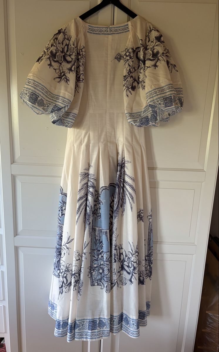 Vestiti: Elegant Cotton Blend  Midi Dress – Nuovo (secondo la descrizione) da St.Josefen venduto da lop_lh8d 8