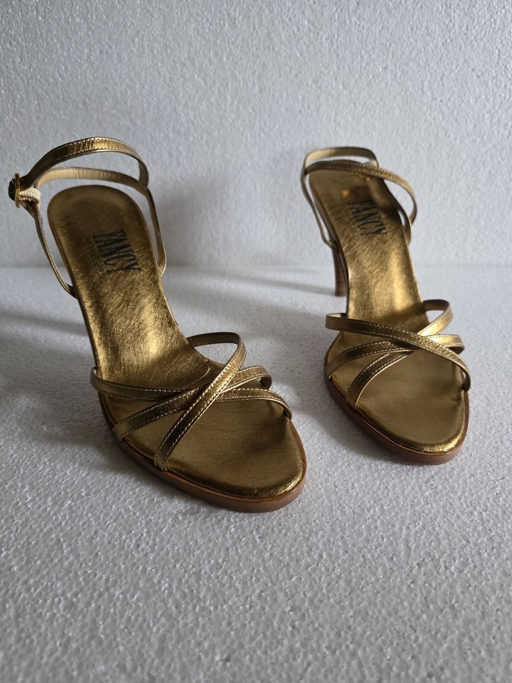 Damenschuhe: Sandalo dorato Fancy – Neu (gemäss Beschreibung) aus calpiogna von dadalter