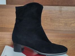 Bottines Thierry Rabotin en daim noir (37)